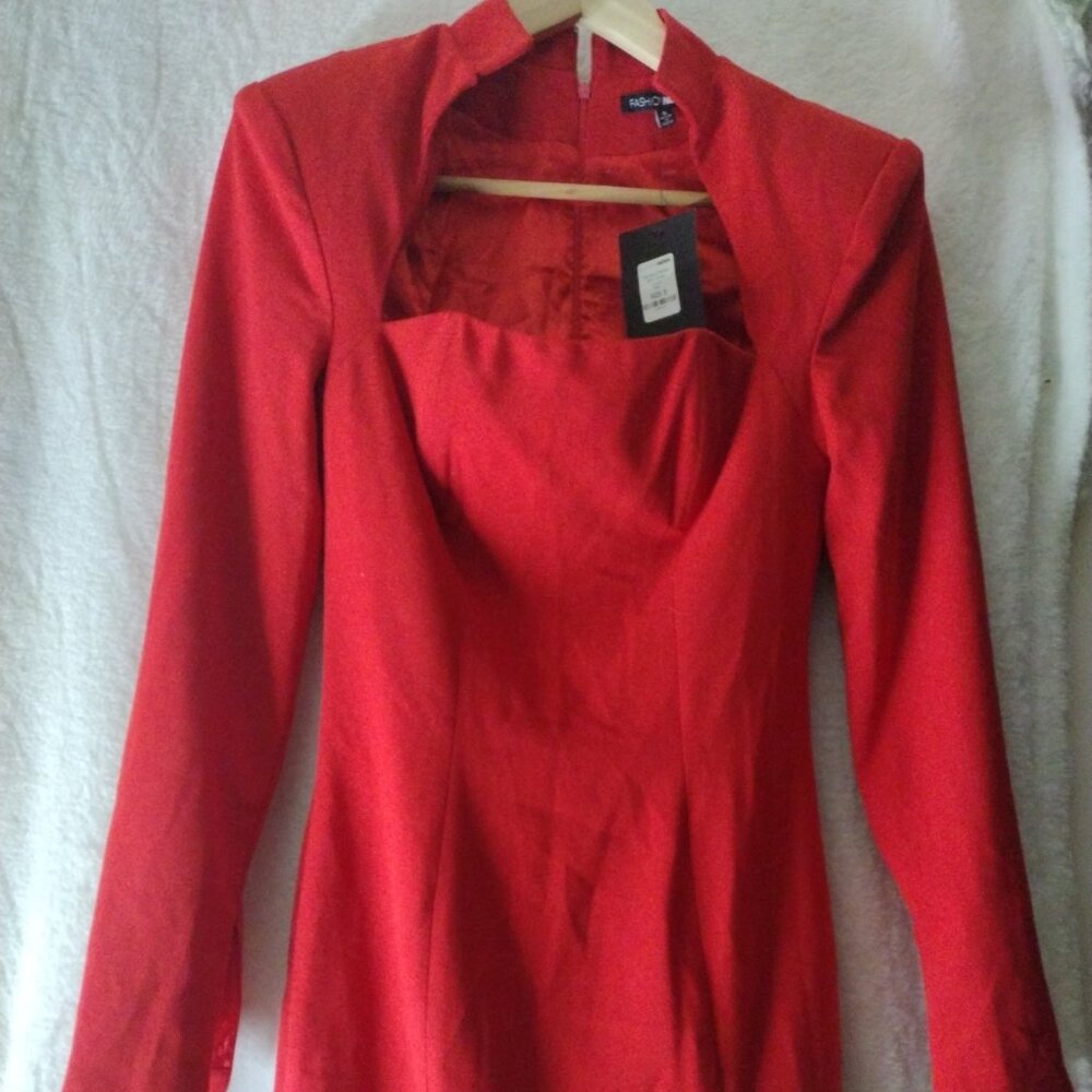 NWT decision Maker Dress By Fashion Nova size S